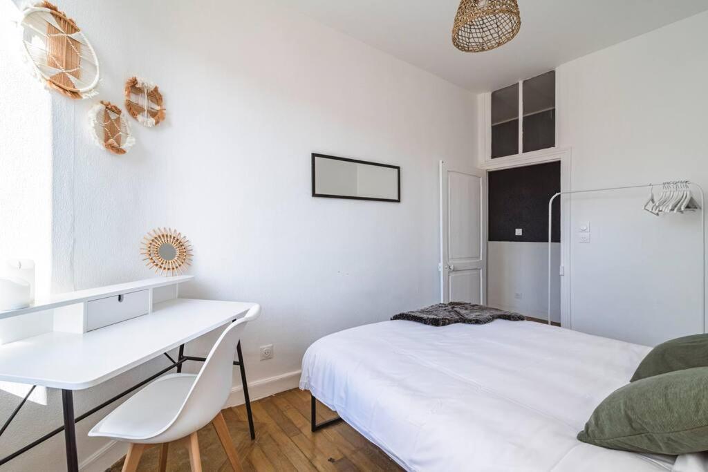 Le Cosy - 2 Chambres - Hyper Centre Reims Luaran gambar